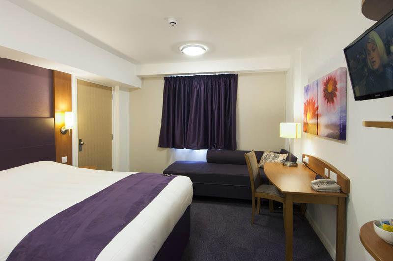 Premier Inn Wirral - הסוול מראה חיצוני תמונה